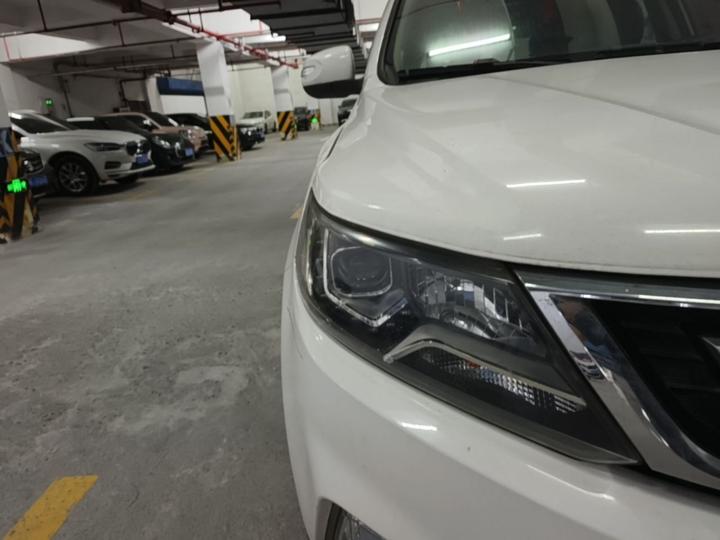Vision X6 2016 1.8L MT Luxury photo 8