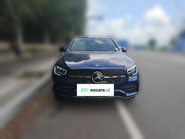 GLC Coupe 2020 GLC 260 4MATIC Coupe SUV photo 2