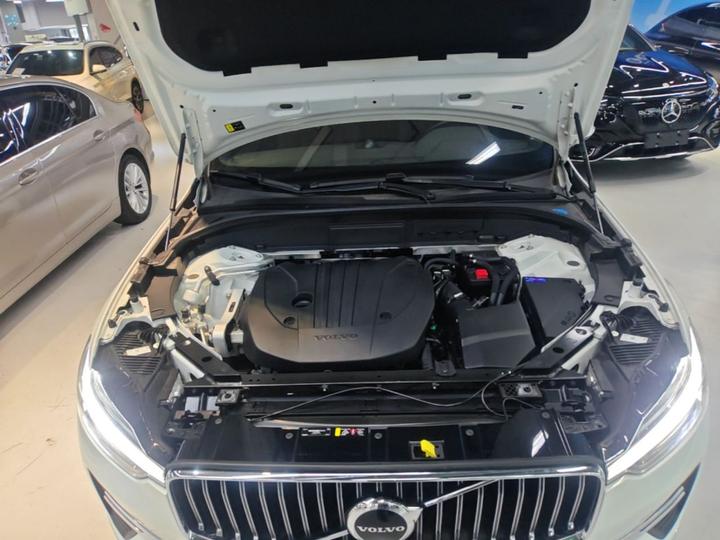 XC60 2024 B5 AWD Luxury photo 8