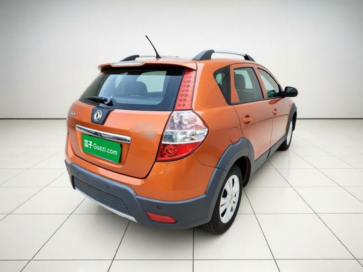 H30 2014 CROSS 1.5L MT photo 6