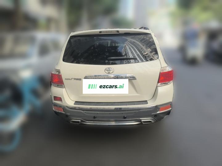 Highlander 2013 2.7L RWD 7-Seater photo 3