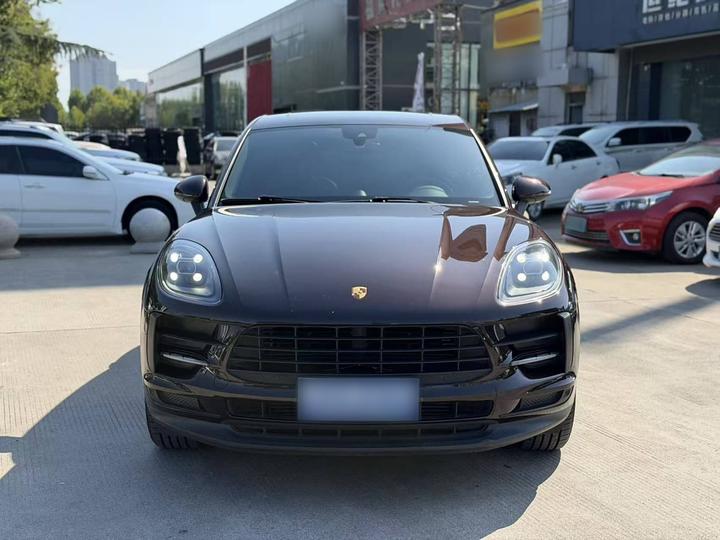 2018 Macan 2.0T photo 2