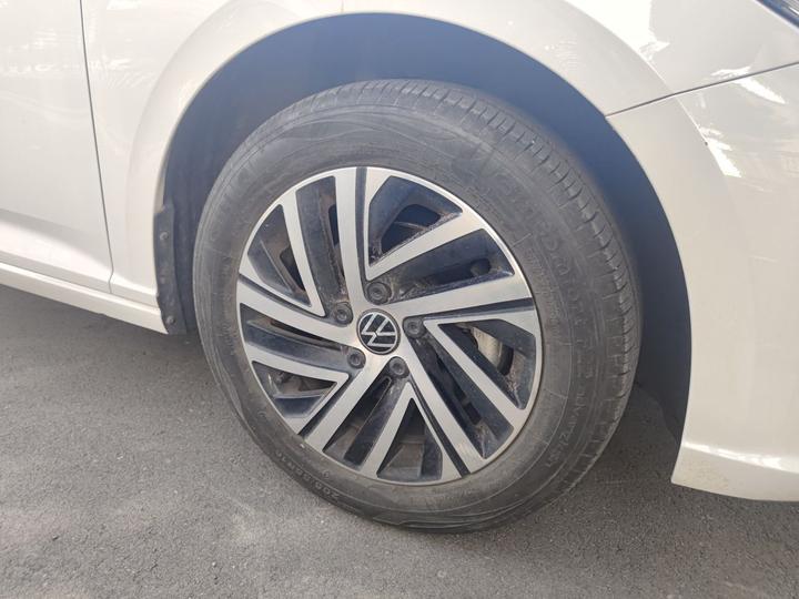 Lavida 2024 1.5L AT photo 8