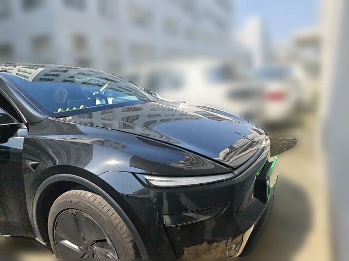 Model Y 2026 RWD photo 3
