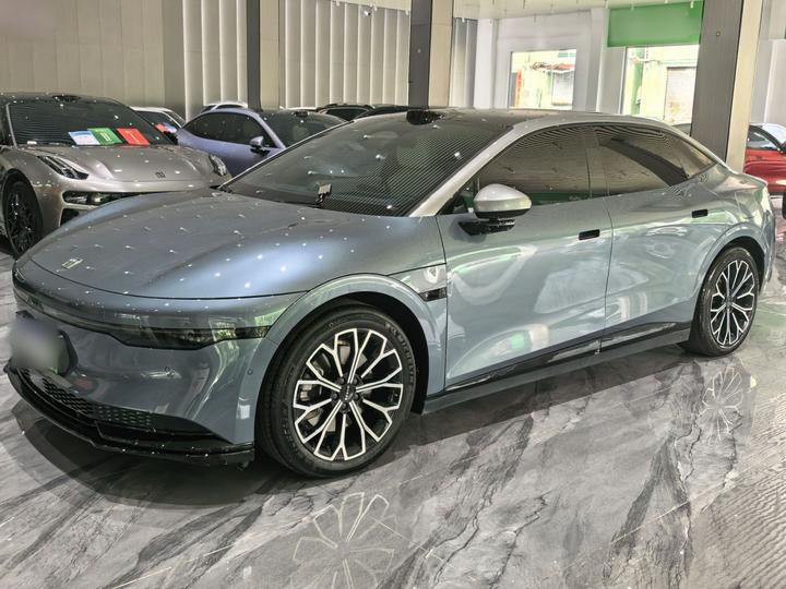 007 2024 RWD ADAS 100kWh