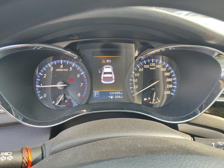 D60 2018 1.6L CVT Connected Elite photo 8