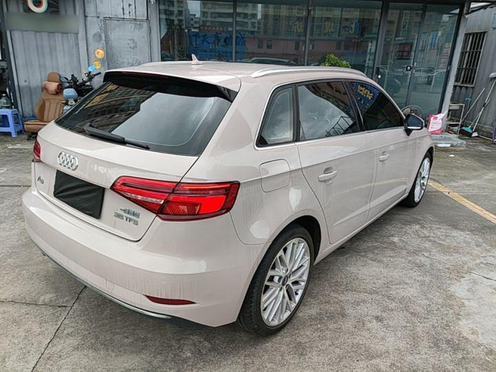A3 2018 30 Anniversary Sportback 35 TFSI photo 4