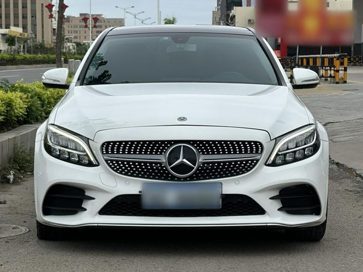 C-Class 2019 Facelift C 260 L Sport photo 3