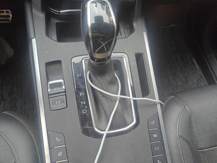 VV5 2019 Upgraded 2.0T RWD Flagship China V photo 6