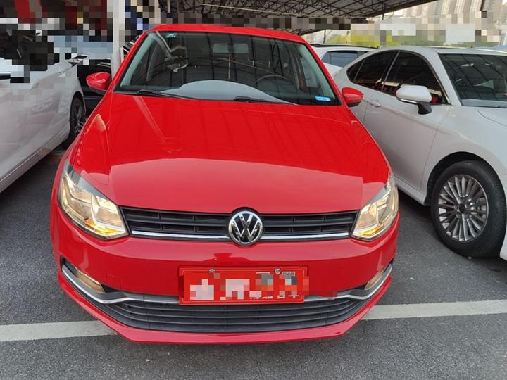 Polo 2016 1.6L AT Comfort photo 2