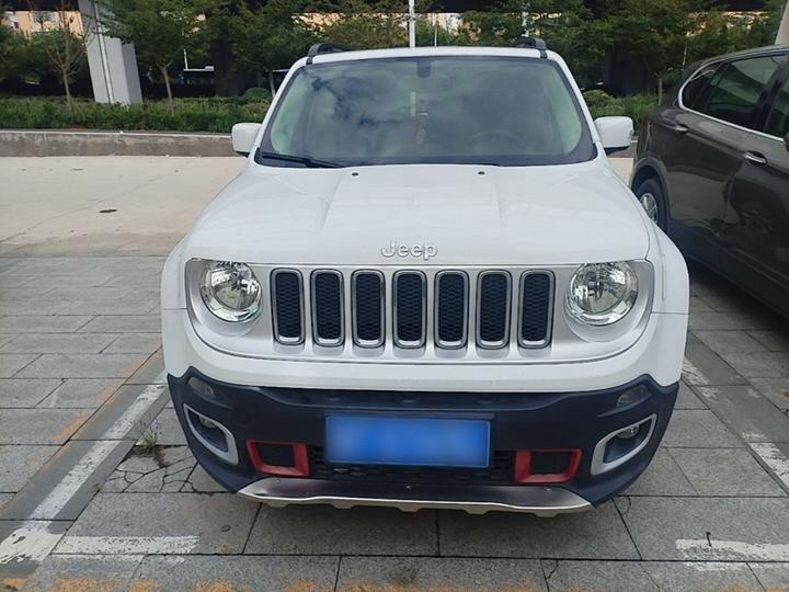 Renegade 2018 180T AT photo 2