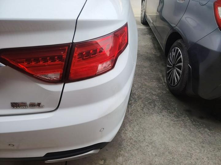 Emgrand GL 2018 1.8L DCT Elite Connected photo 7