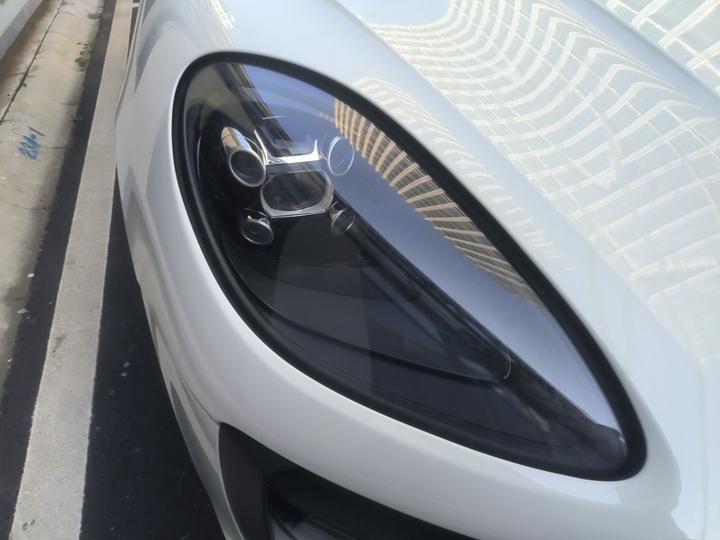 2020 Macan 2.0T photo 7