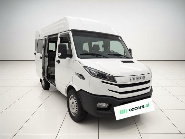 IVECO Daily 2026 2.5T A35M1 Short Wheelbase photo 3