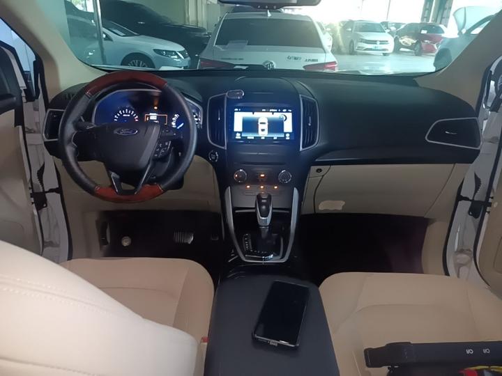 Edge 2016 EcoBoost 245 RWD 5-Seater photo 5