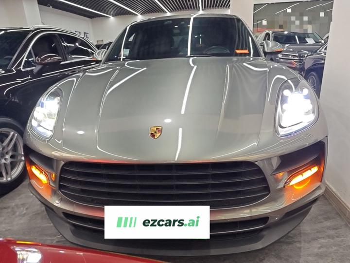 2018 Macan 2.0T photo 2