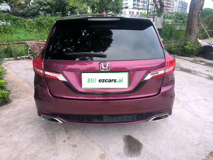 Jade 2017 210TURBO CVT 5-Seater photo 3