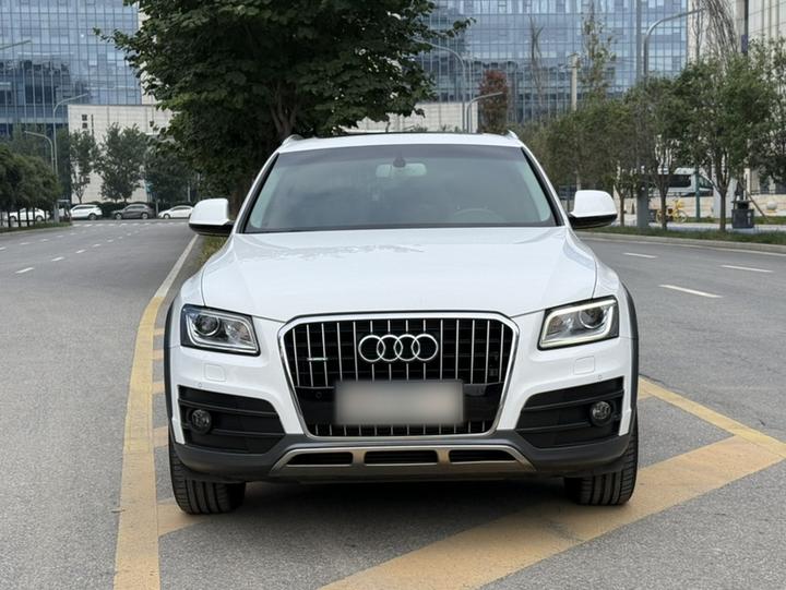 Q5 2017 Plus 40 TFSI Tech photo 2