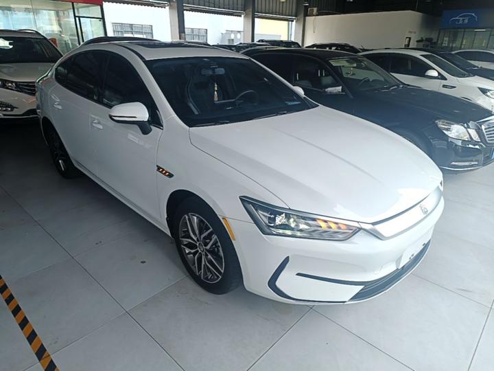 Qin PLUS 2021 EV 400KM Luxury photo 3