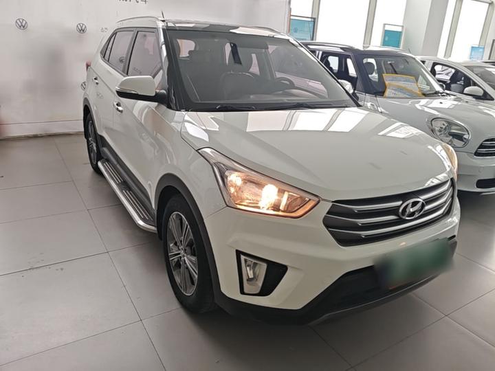 ix25 2015 1.6L AT RWD Smart GLS photo 3