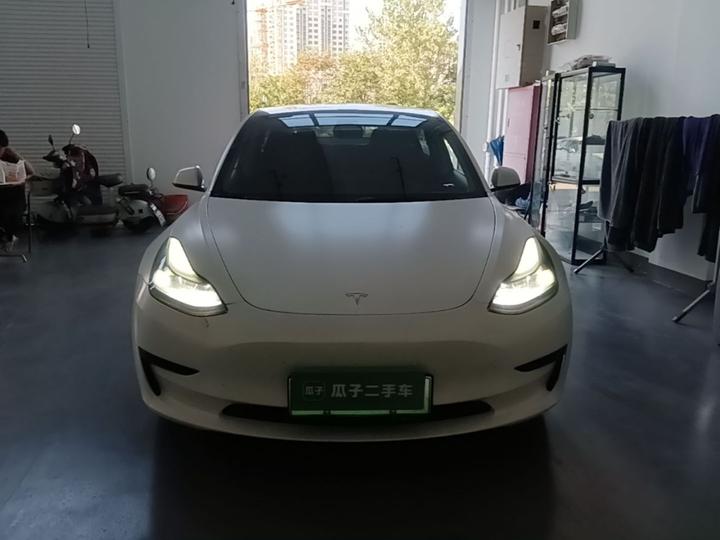 Model 3 2022 RWD photo 2
