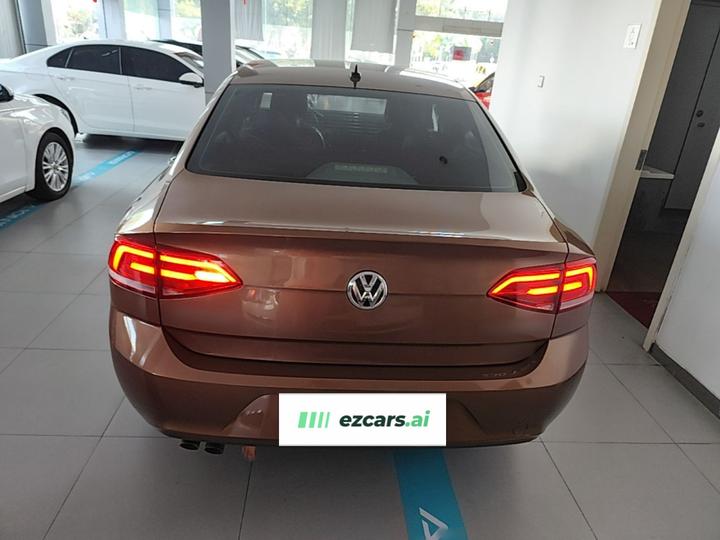 Lamando 2015 230TSI MT photo 5