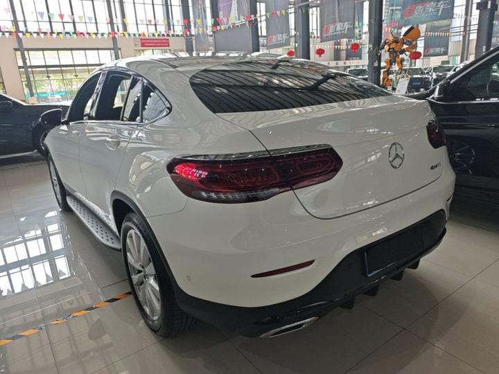 GLC Coupe 2021 GLC 260 4MATIC Coupe SUV photo 4