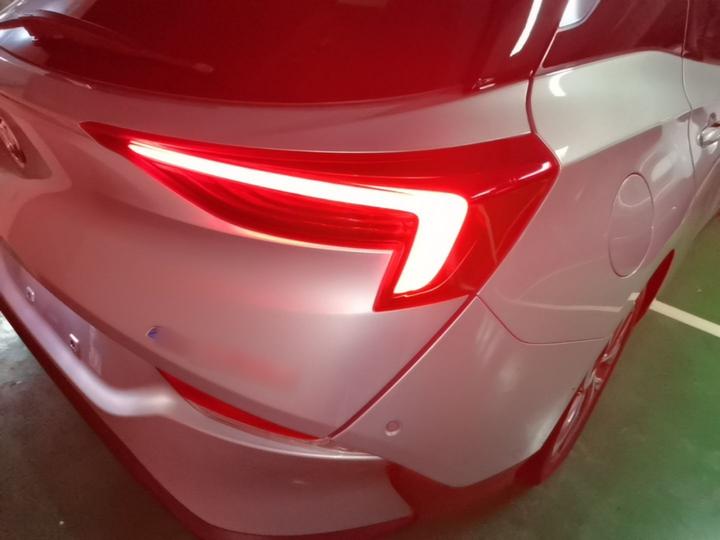 6 2022 PHEV photo 7