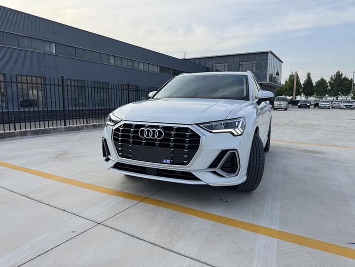 Q3 2022 35 TFSI Fashion Dynamic
