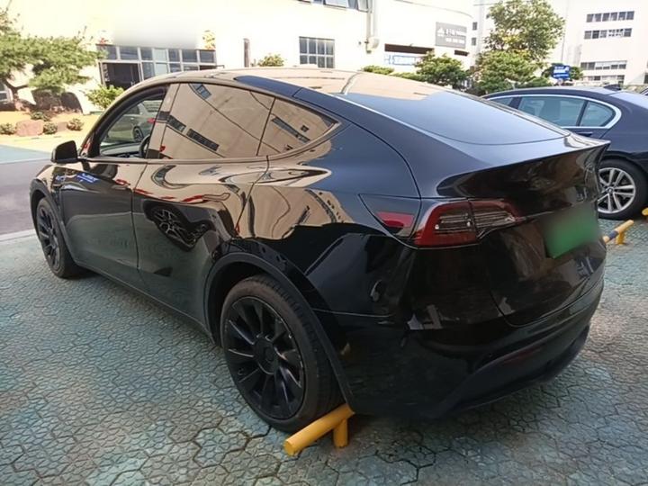 Model Y 2021 Long Range AWD 3D7 photo 4