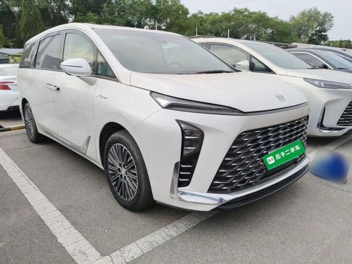 GL8 EV 2024 7-Seater photo 3