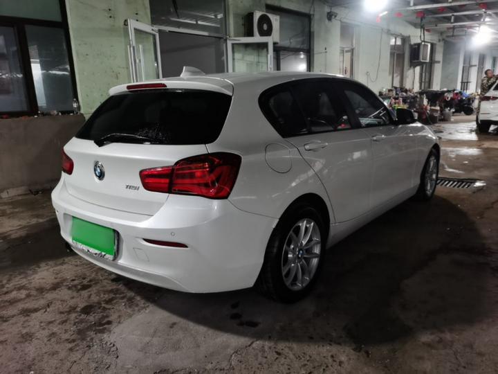 1 Series Imported 2016 118i Leading photo 4