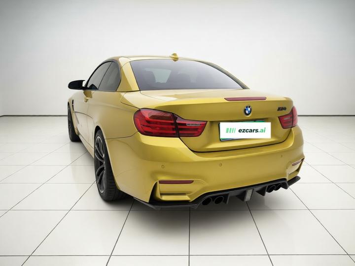 M4 2014 M4 Convertible Coupe photo 4