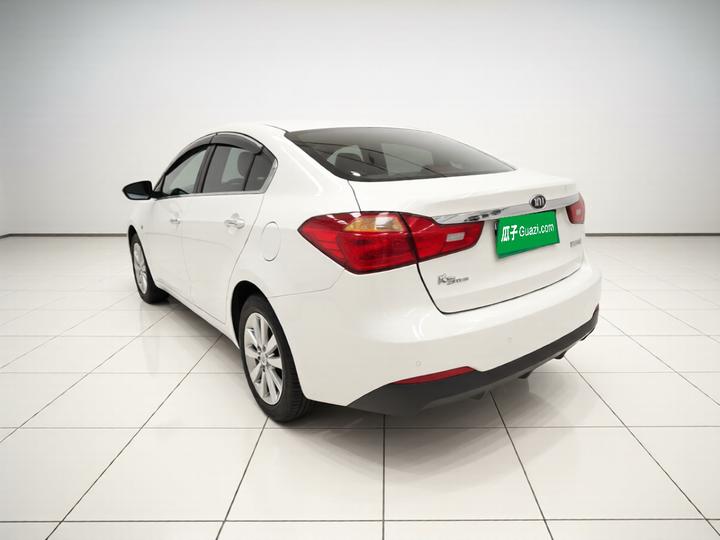 K3 2015 1.6L AT DLX photo 4