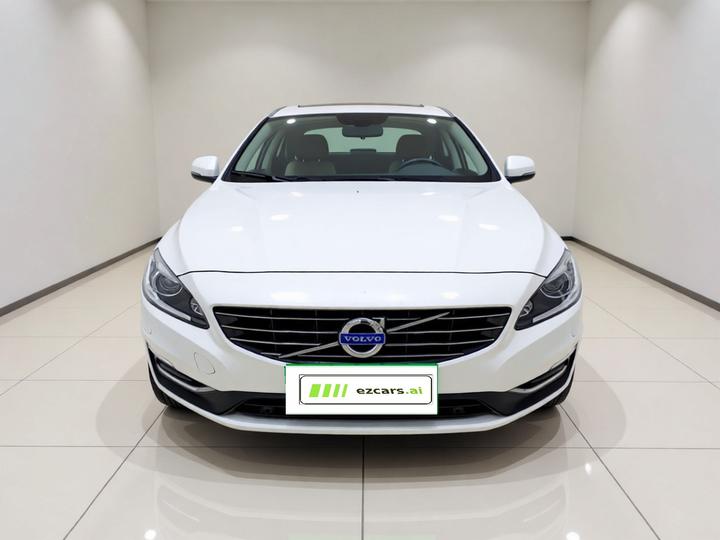 V60 2014 Facelift T5 photo 2