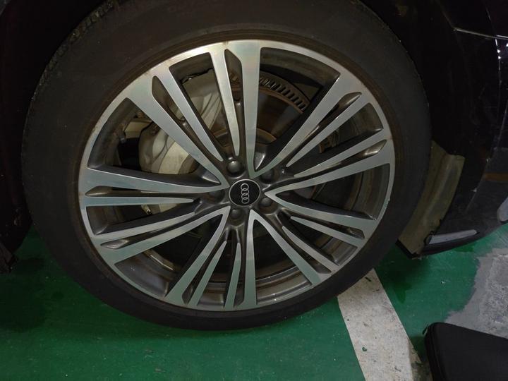 A8 2024 A8L 45 TFSI quattro Luxury photo 8