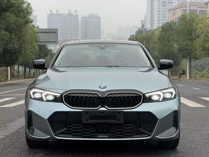 3 Series 2025 330Li 50 photo 2