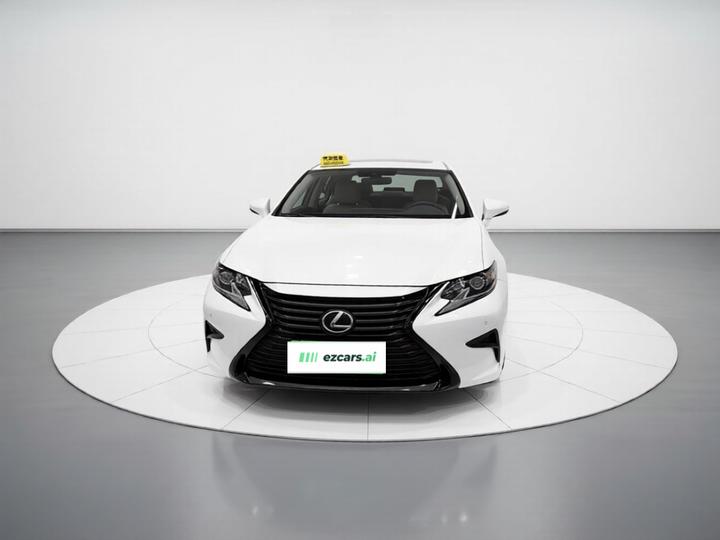 ES 2017 200 30 Anniversary Edition photo 2