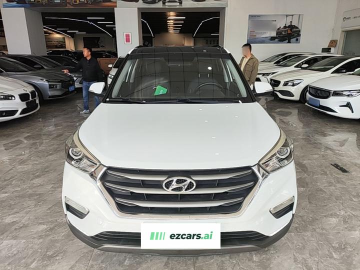 ix25 2017 1.6L AT Smart photo 2