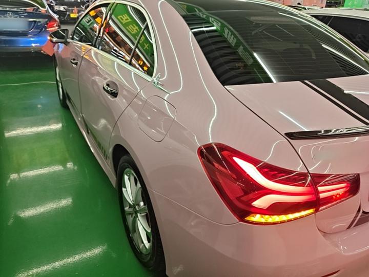 A-Class 2019 A 200 L Sport photo 4