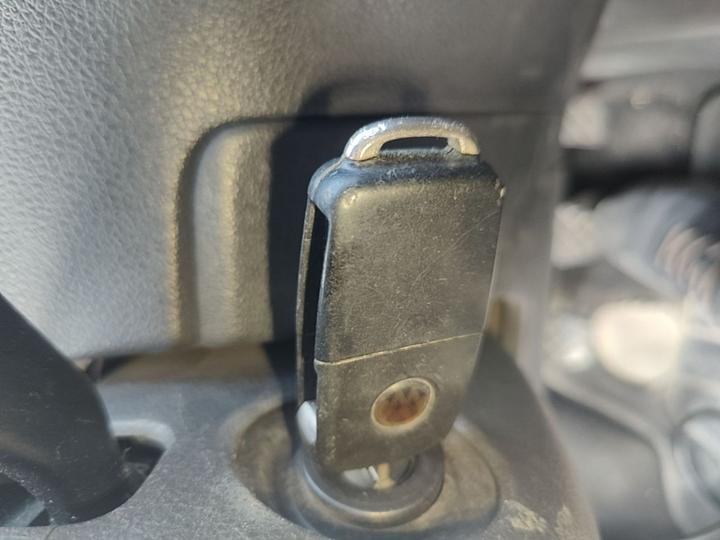 Polo 2014 1.6L MT Comfort photo 8