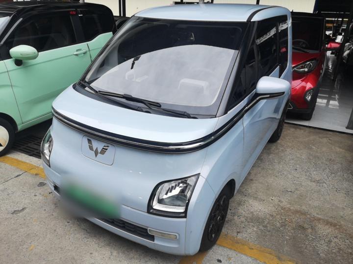 Wuling Air ev 2023 4-Seater - Standard