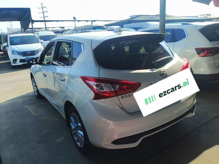 Tiida 2024 1.6L CVT photo 4