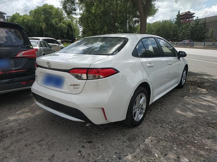 Levin 2022 185T CVT Luxury photo 4