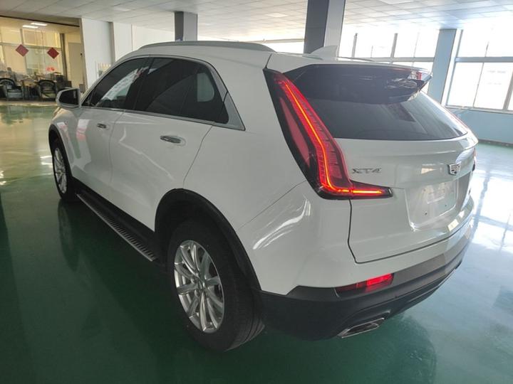XT4 2018 28T RWD Tech photo 4