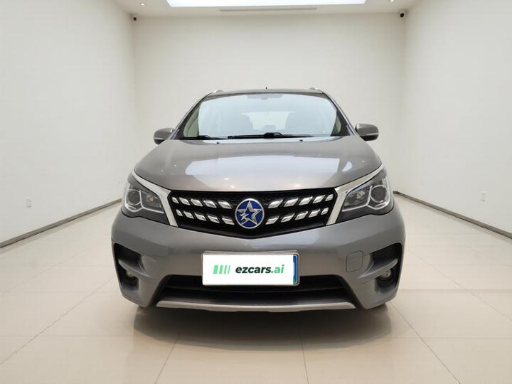 M50V 2019 1.6L CVT Luxury photo 2