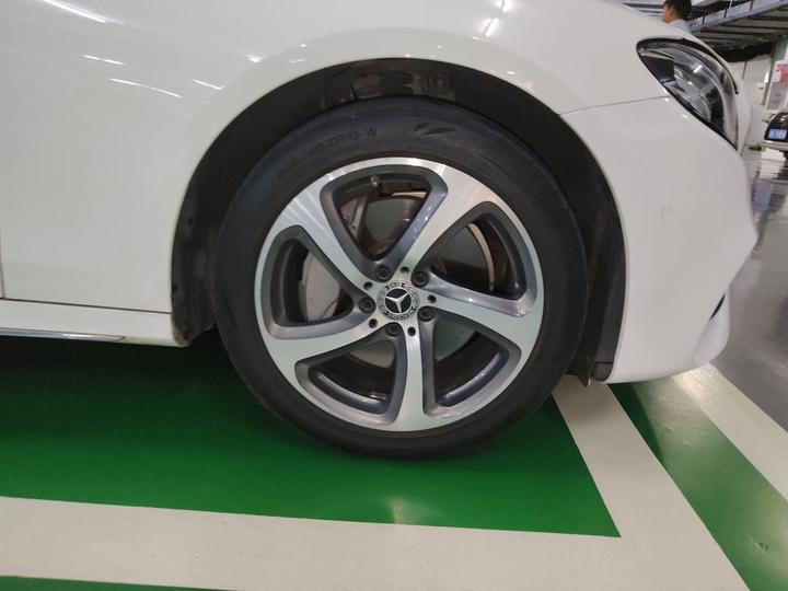E-Class 2019 Facelift E 300 L Sport Fashion photo 8