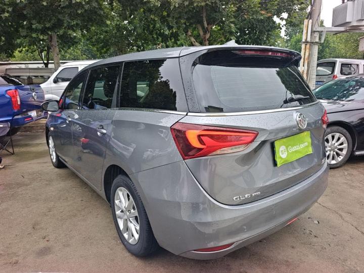 GL6 2018 18T 6-Seater Elite photo 4