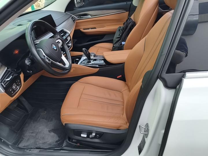 6 SeriesGT 2019 630i Luxury Design Package photo 6