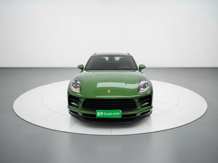 2018 Macan 2.0T photo 2